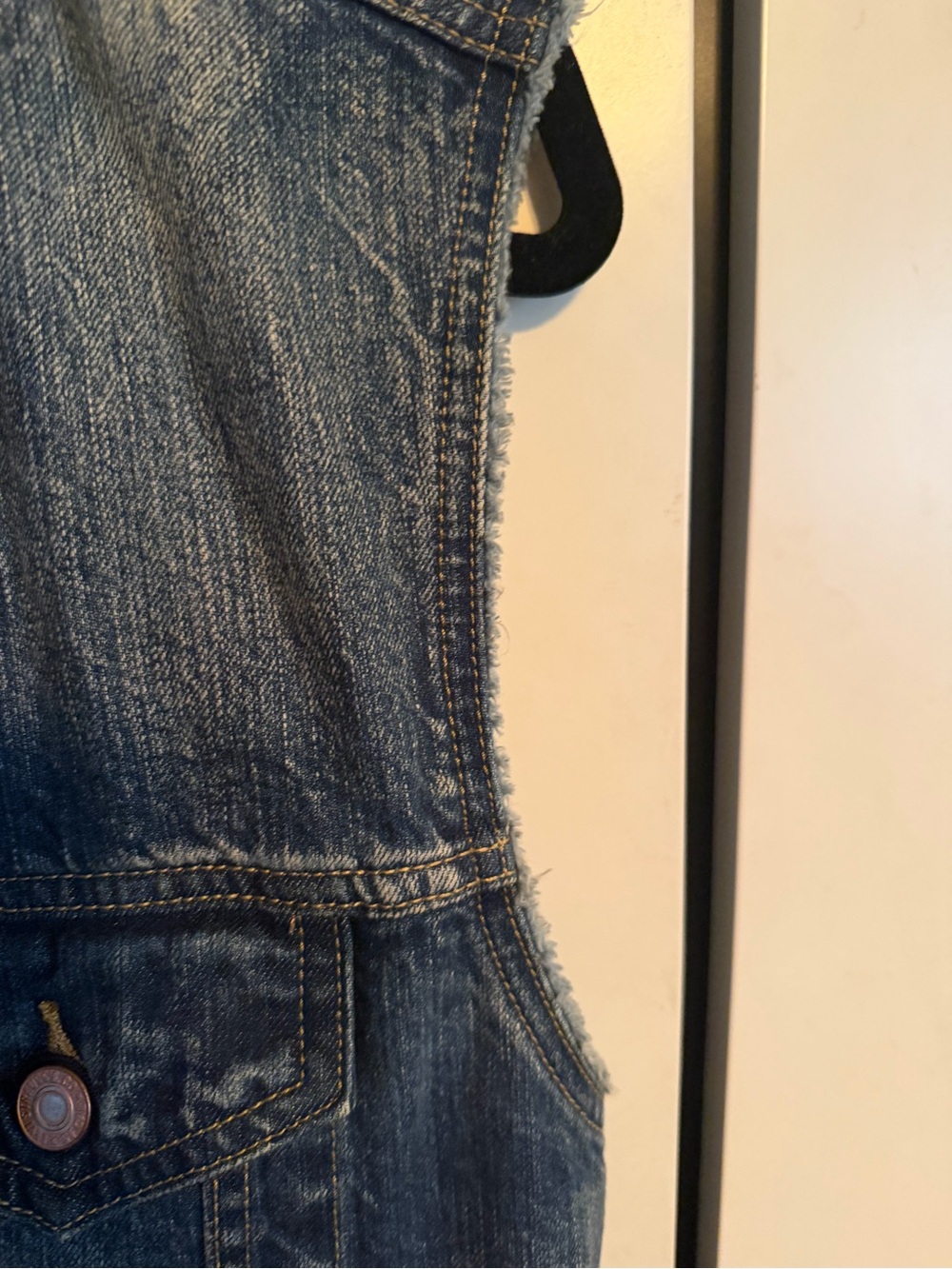 Levi's Blue Distressed Denim Sleeveless Vest - Picture 6 of 8